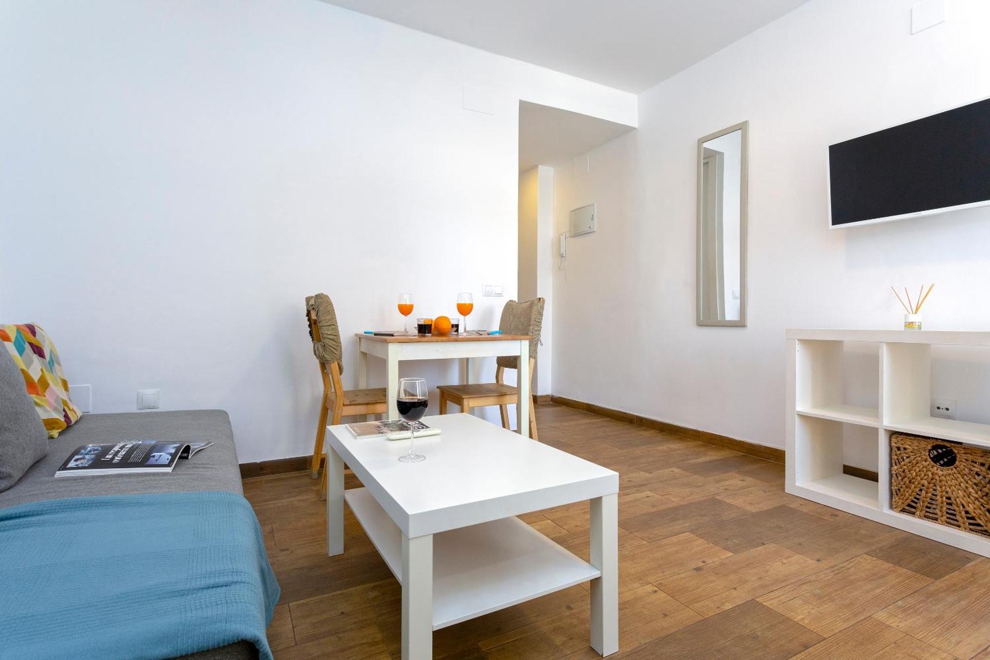 Sunstay Isabel Lofts Center ตอร์เรโมลิโนส ภายนอก รูปภาพ